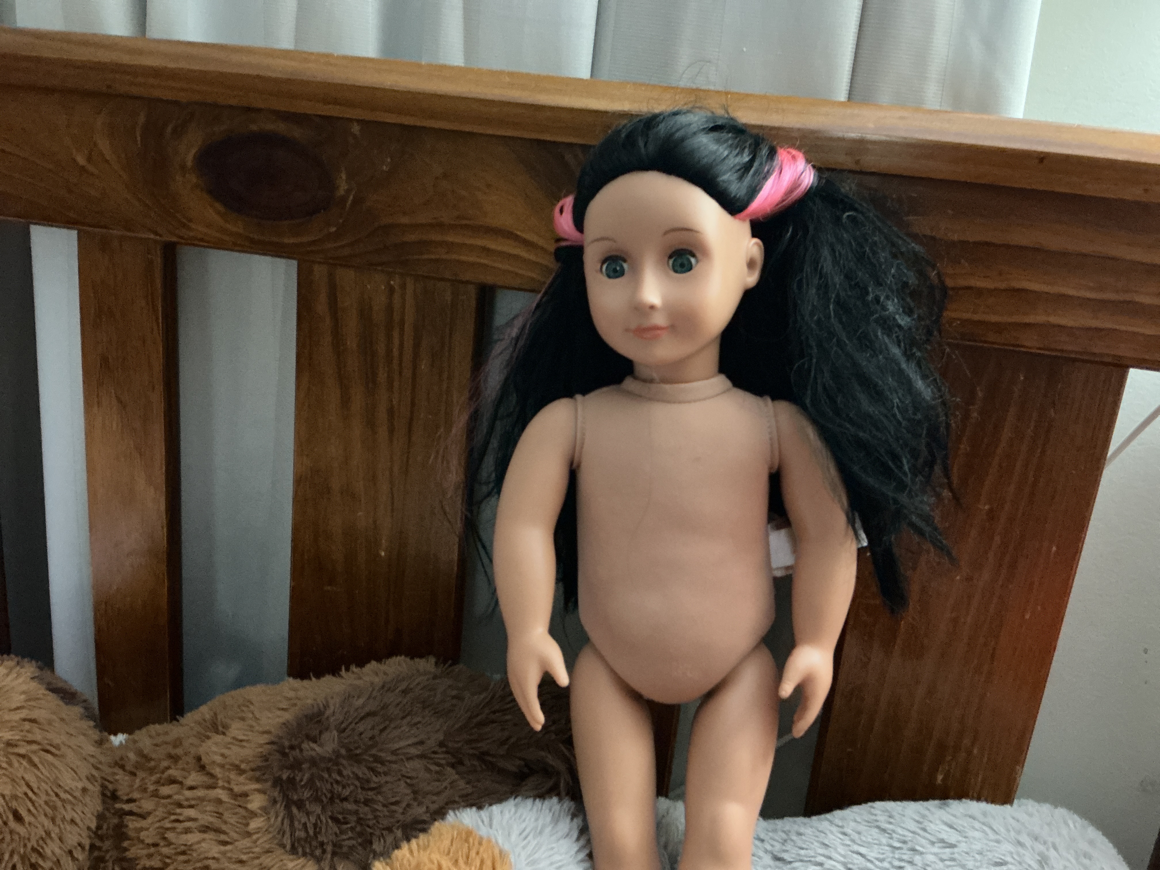 Unidentified doll in Lola's American Girl collection
